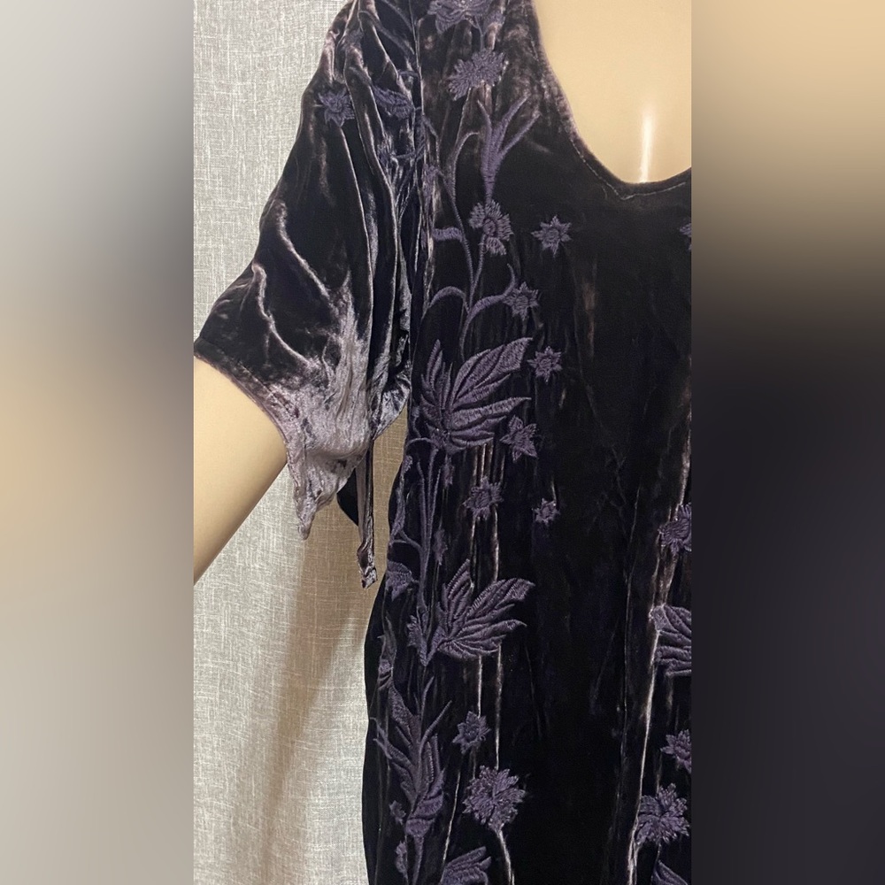 Johnny Was Velvet tunic knee length loose dress~Size:XSMALL~in deep purple - Picture 4 of 11